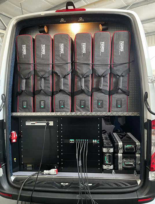 Uchycení stativů v zadní části vozu